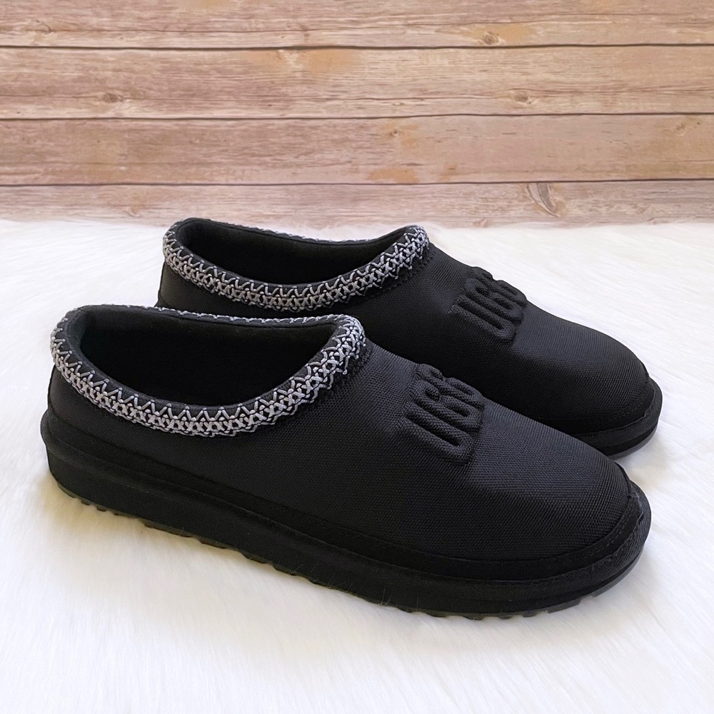 UGG Men’s Tasman UGG Molded Logo In Black NWOT in Box